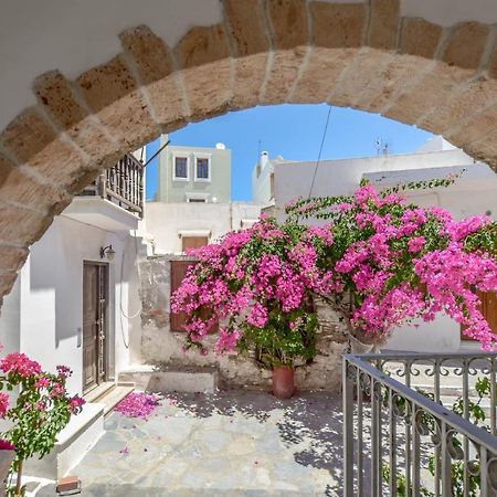 Honey & Cinnamon Luxury Suite Naxos City Exterior foto