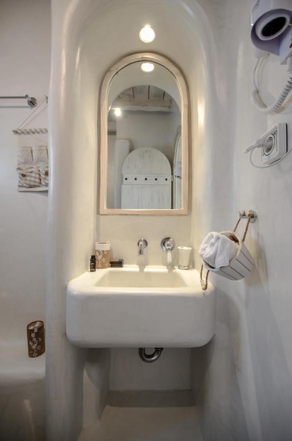 Honey & Cinnamon Luxury Suite Naxos City Exterior foto